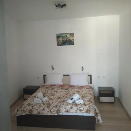 Hotel семеен дани 2*