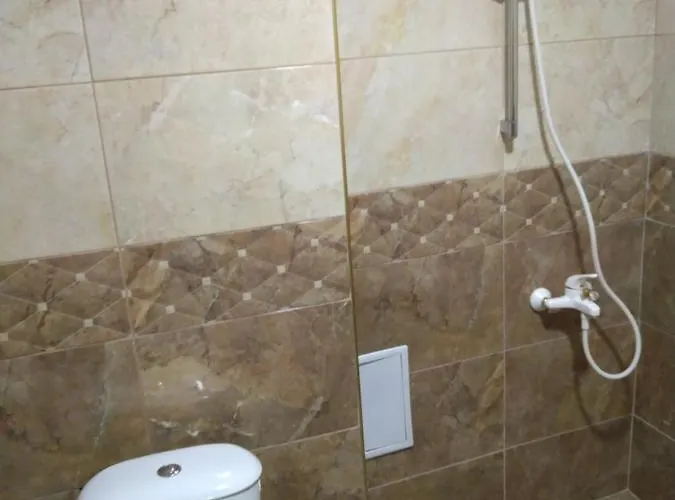 семеен дани Hotel