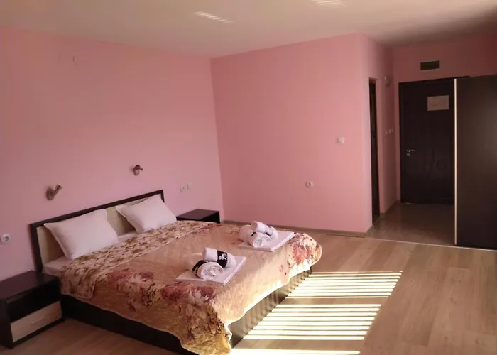 семеен дани